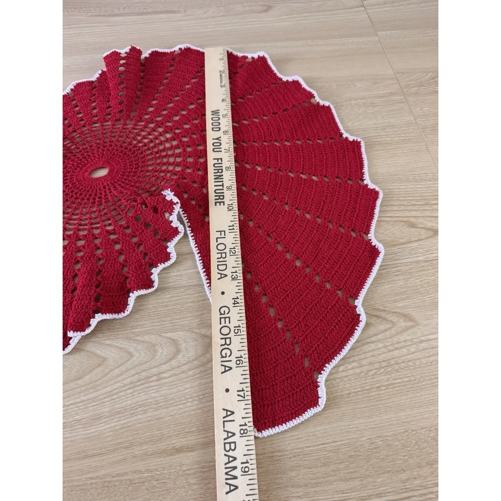 Handmade Christmas Crochet Table Runner Red White Spiral Mercerized Cotton 23in